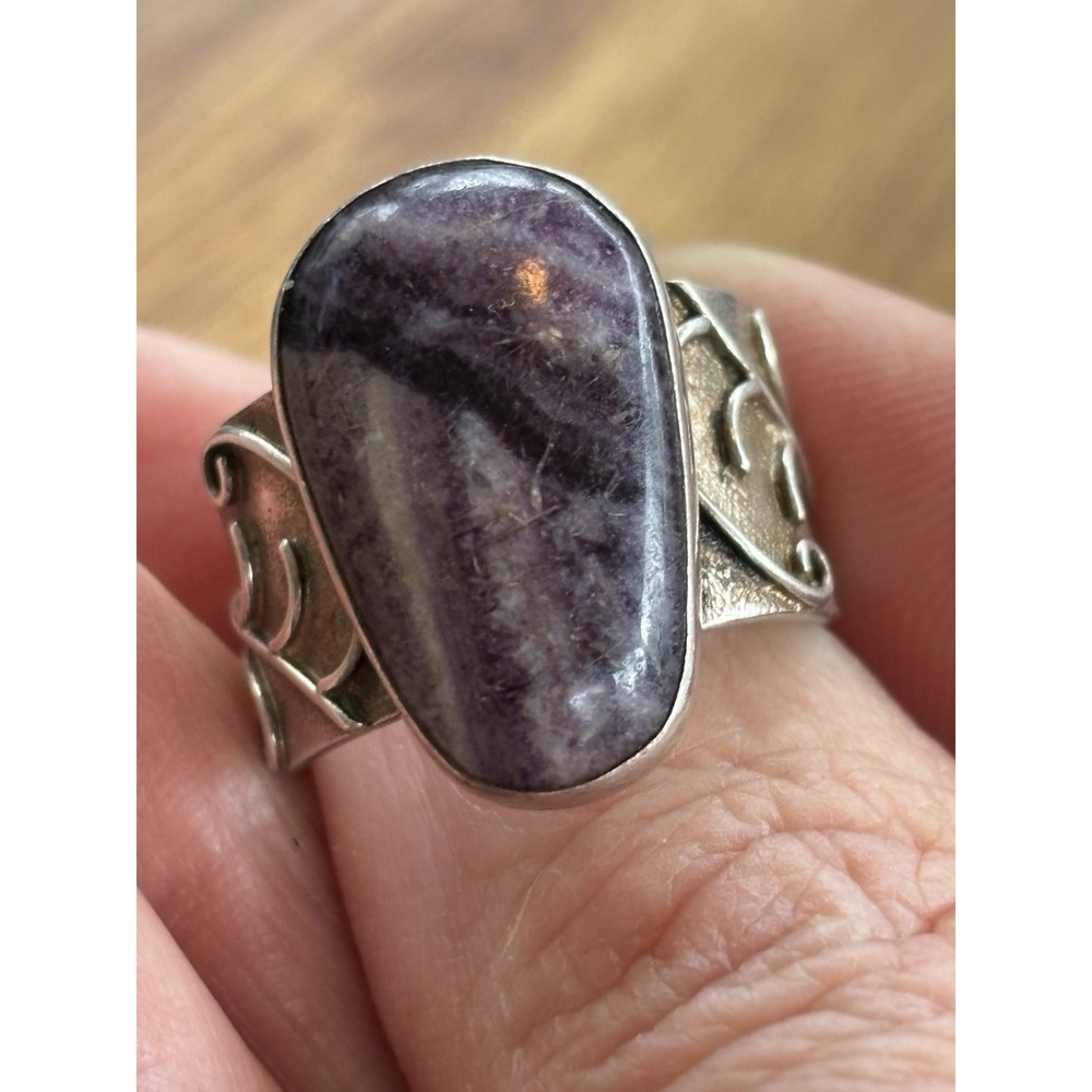 Jay King DTR Mine Fines Sterling Purple Charoite Lg Ring W/ Lined Sides Size 8